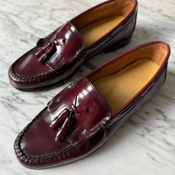 G.H. Bass & Co. Weejuns Women’s Leather Tassel Loafers in Burgundy Size 7.5 - Picture 2 of 5